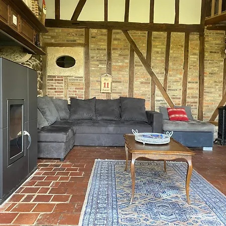 Chez Emilie Holiday home Neuville-lez-Beaulieu